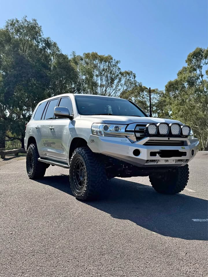 2017 Toyota LandCruiser