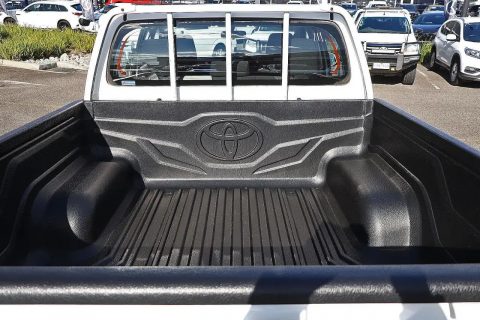 2018 Toyota Hilux photo 6