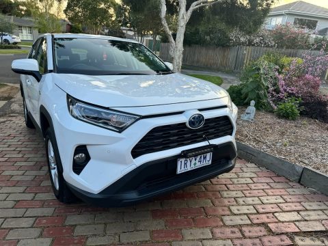 2020 Toyota RAV4 photo 5