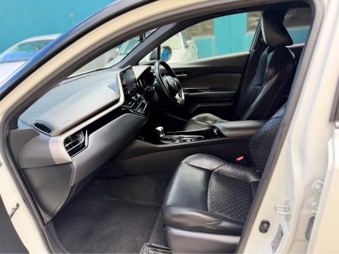 2020 Toyota C-Hr photo 6
