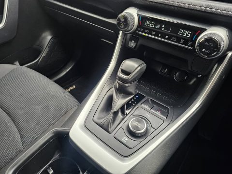 2022 Toyota RAV4 photo 11