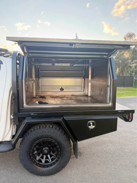 2018 Toyota Hilux photo 6