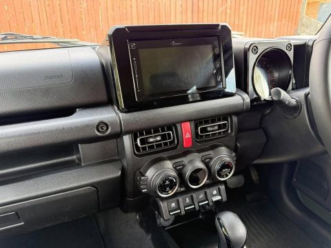 2024 Suzuki Jimny photo 6