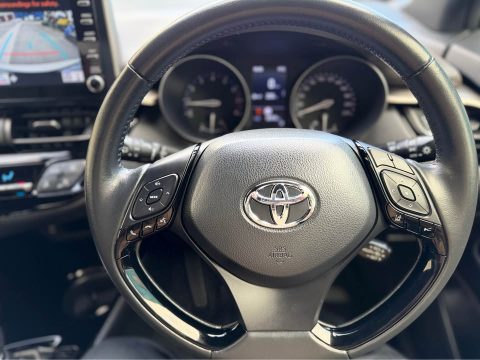 2020 Toyota C-Hr photo 11