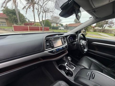 2018 Toyota Kluger photo 7