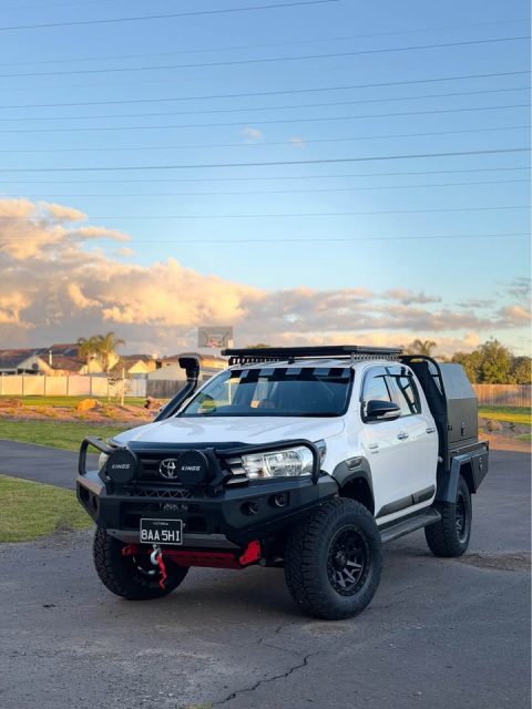 2018 Toyota Hilux photo 2