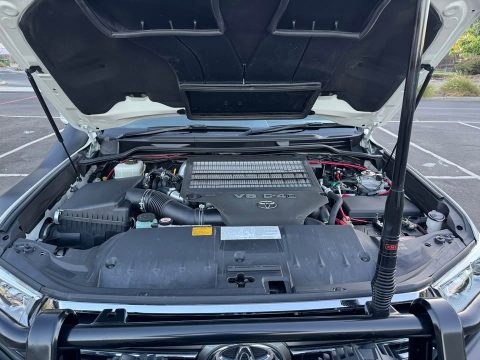 2019 Toyota  LandCruiser photo 7