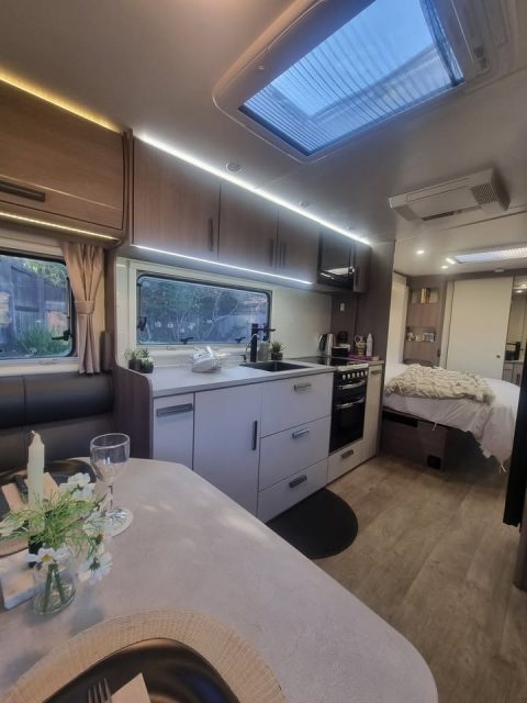 2019 Jayco Silverline 24.75’ photo 11