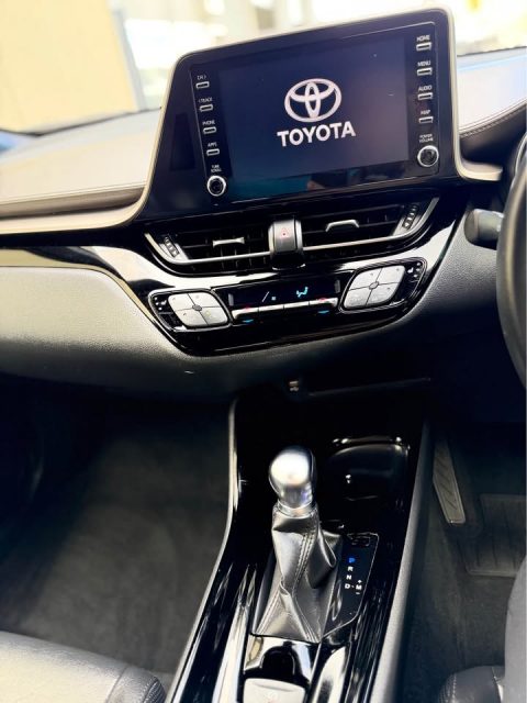 2020 Toyota C-Hr photo 9