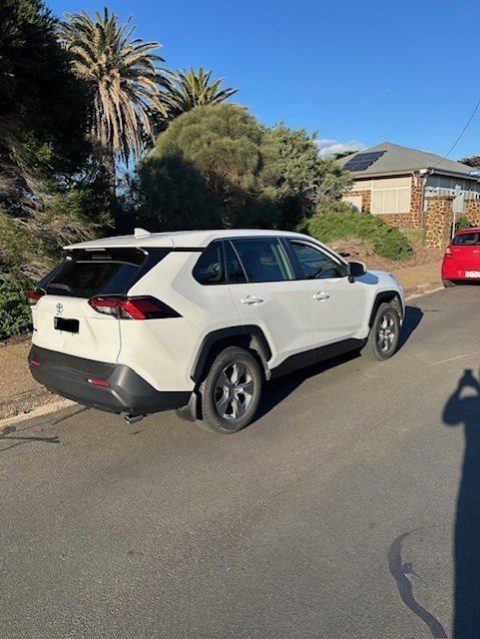 2022 Toyota RAV4 photo 4