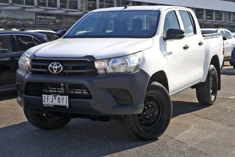 2018 Toyota Hilux photo 2
