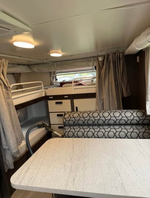 2020 Jayco Journey Outback photo 10