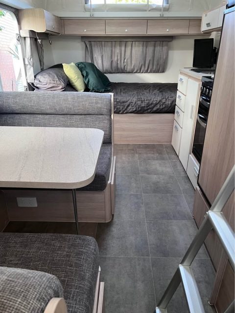 2018 Jayco Journey photo 9