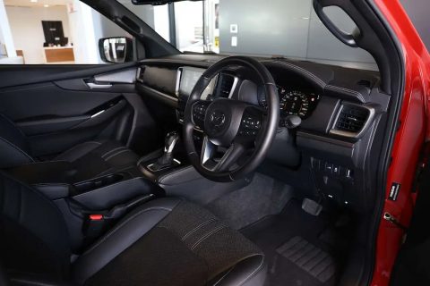 2024 Mazda BT-50 photo 6
