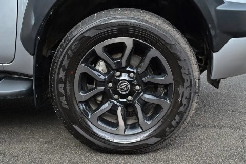 2021 Toyota Hilux photo 5