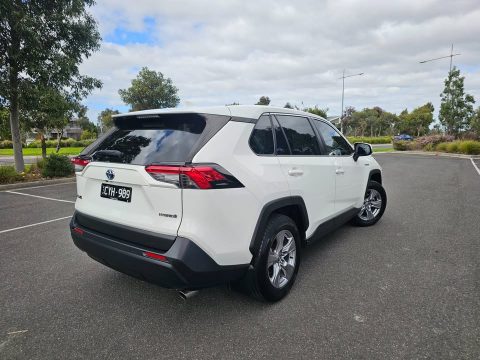 2022 Toyota RAV4 photo 3