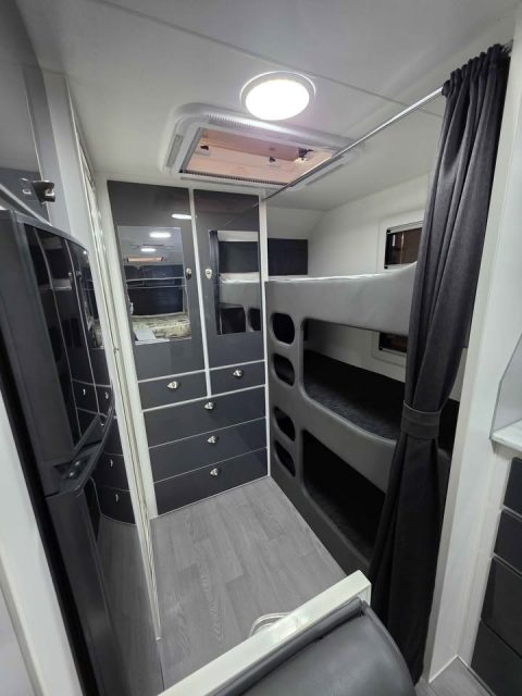 2018 Retreat Whitsunday 199C Triple Bunk photo 11