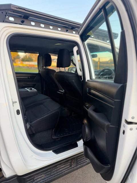 2018 Toyota Hilux photo 9