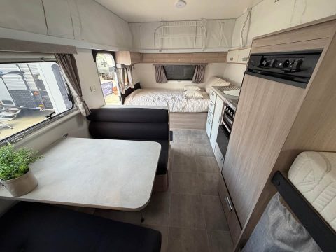 2018 Jayco Journey photo 11