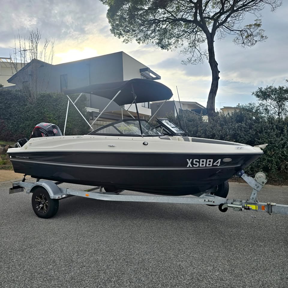 2014 Bayliner Bowrider 18ft