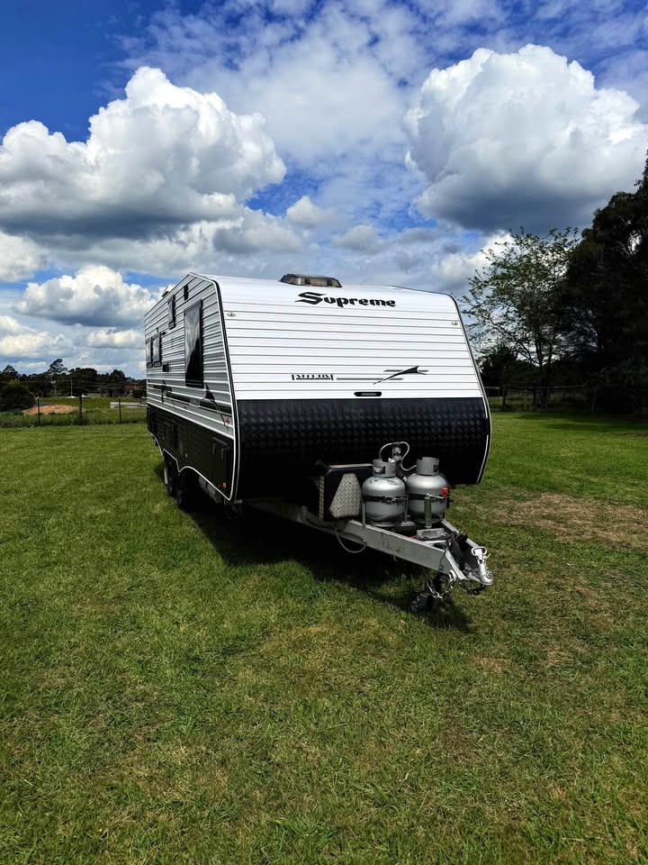2018 Supreme Executive 22’